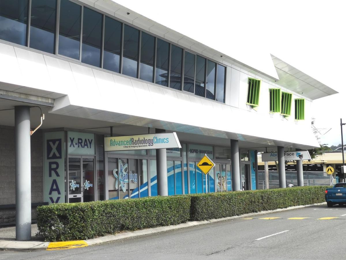 Bay Of Palms Hotel Gold Coast Exterior photo